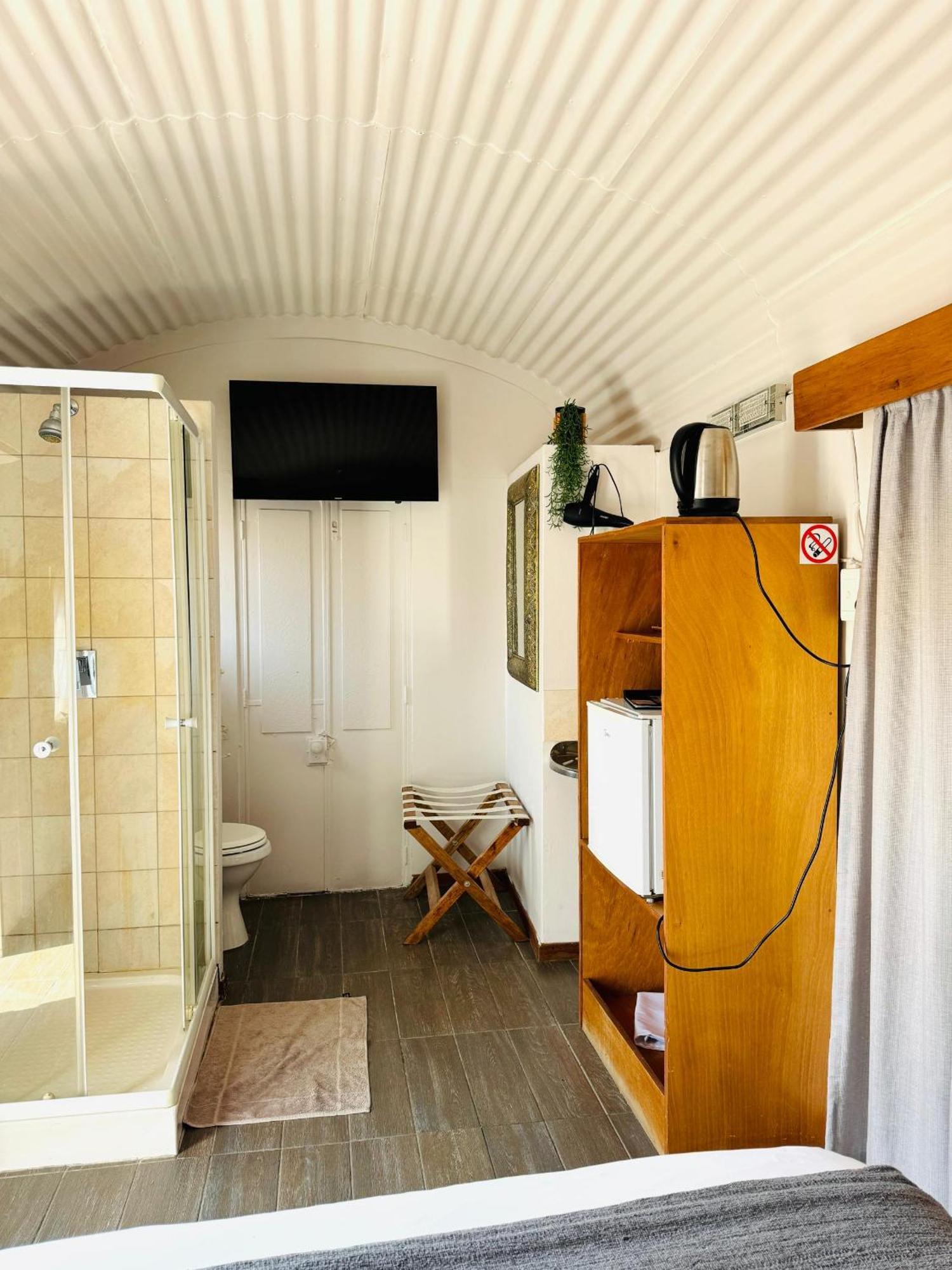 Conductor'S Inn تسومب المظهر الخارجي الصورة